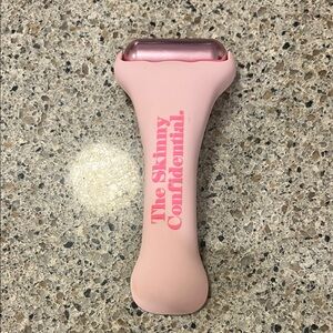 The Skinny Confidential Pink Ice Roller